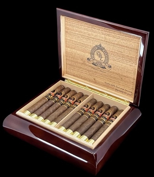 DBL 10th Anniversary LIMITADA (Box 30) with 6 Pack of DBL Cigars, a DBL 10th Anniversary Ceramic Ashtray and a DBL Deluxe Torch....a $140 value!!!