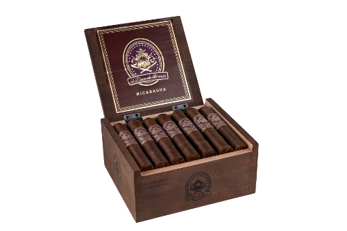 El Titan de Bronze Nicaragua Gigante