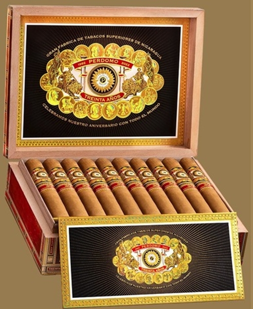 Perdomo 30th Anniversary Connecticut Churchill