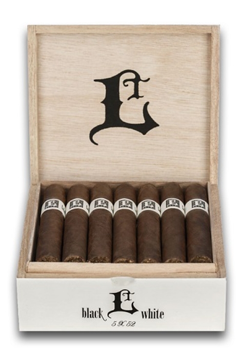 SamLecciaWhite2 image