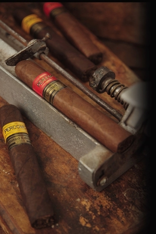 perdomo2_CigarsFinal image